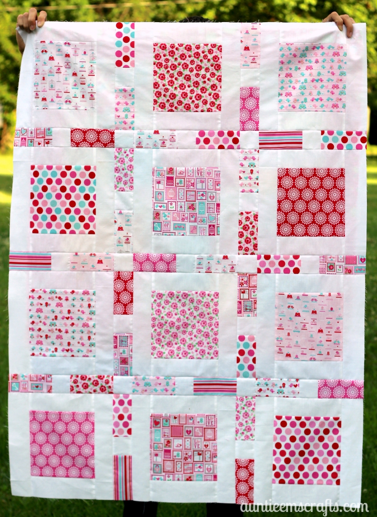 Lovey Dovey Baby Quilt on AuntieEmsCrafts.com. Riley Blake Lovey Dovey fabrics in a small Framed pattern by Camille Roskelley. Love it! 